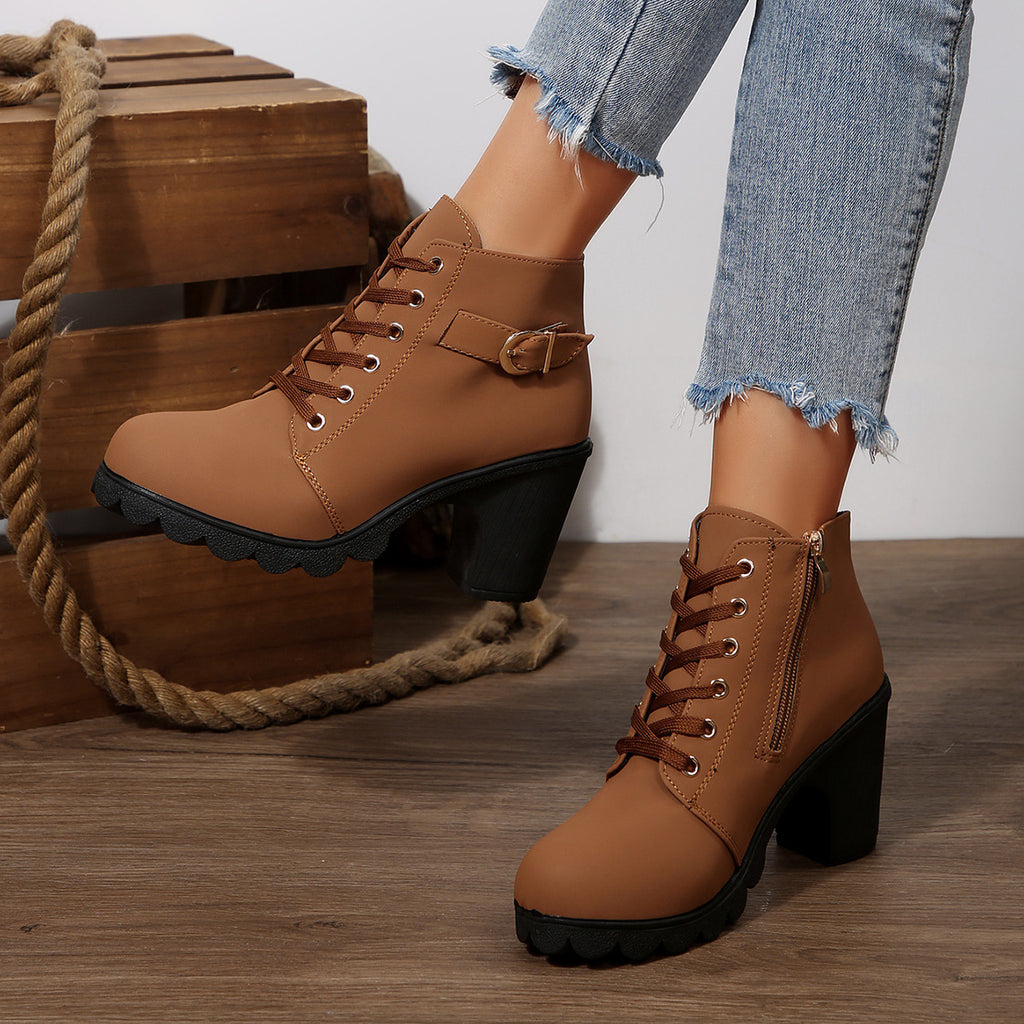 Ladies chunky heel boot