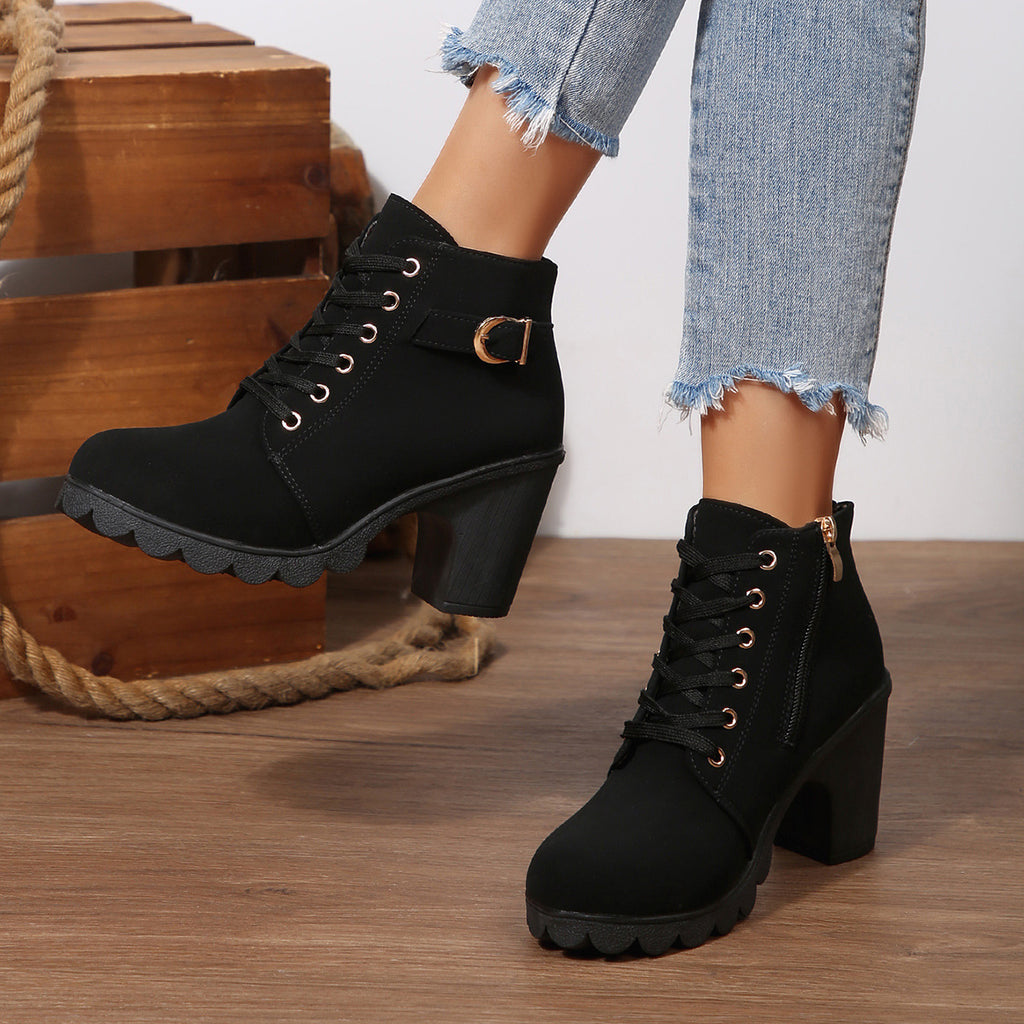 Ladies chunky heel boot