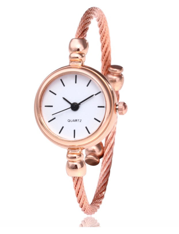 Women's bangle wristwatch