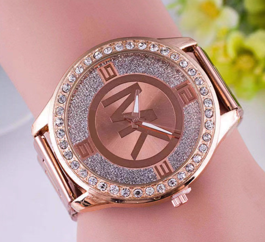 Alloy crystal-embedded Mens watch