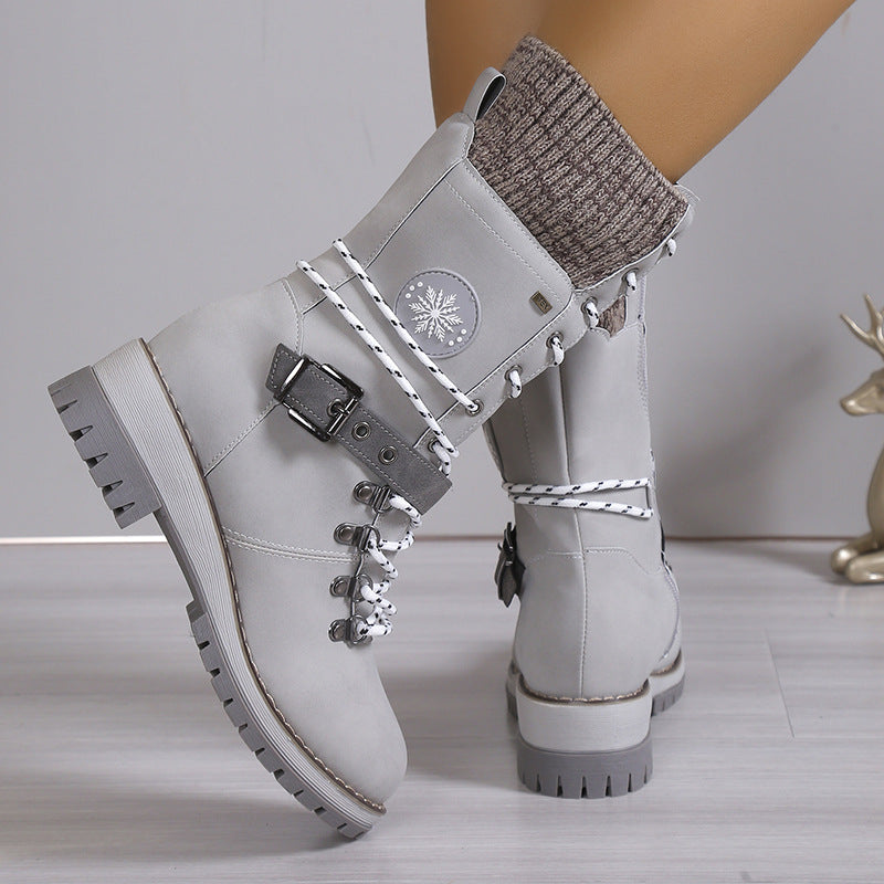 Snow boots
