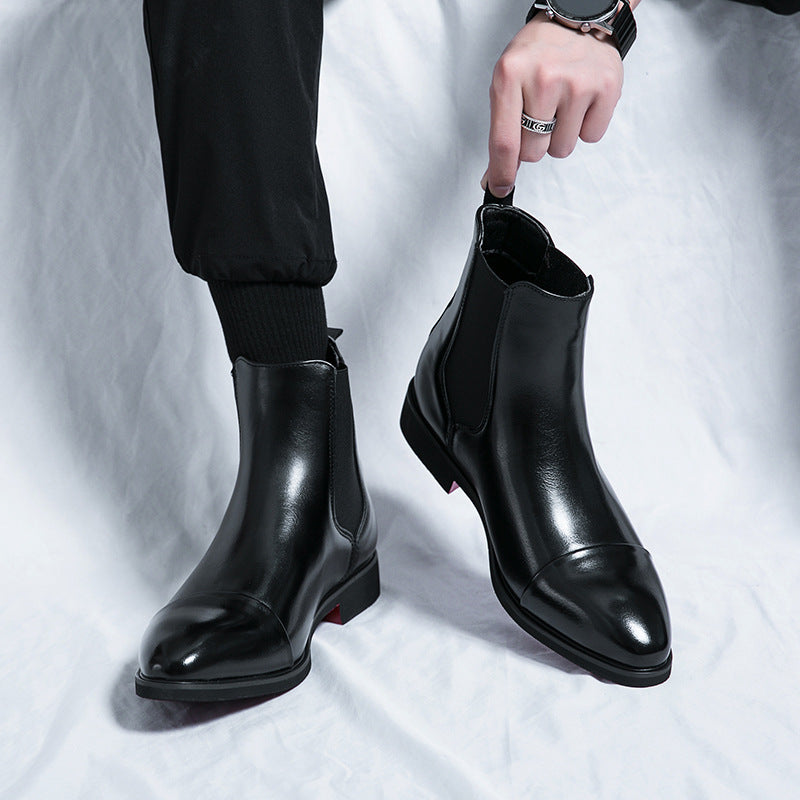Pointed toe ankle boot