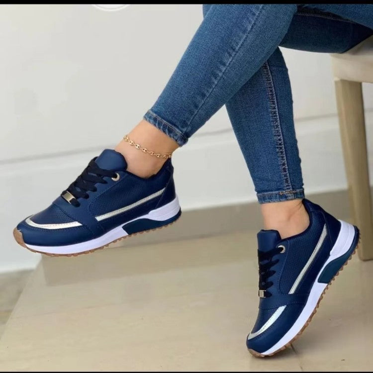 Color blocked casual sneakers