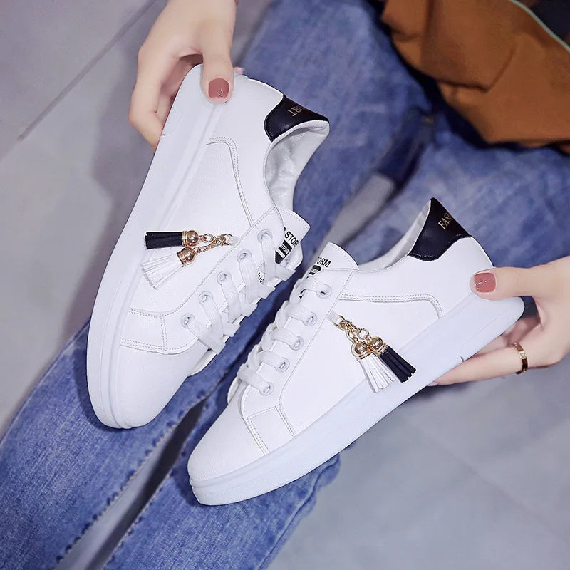 Ladies casual sports sneakers