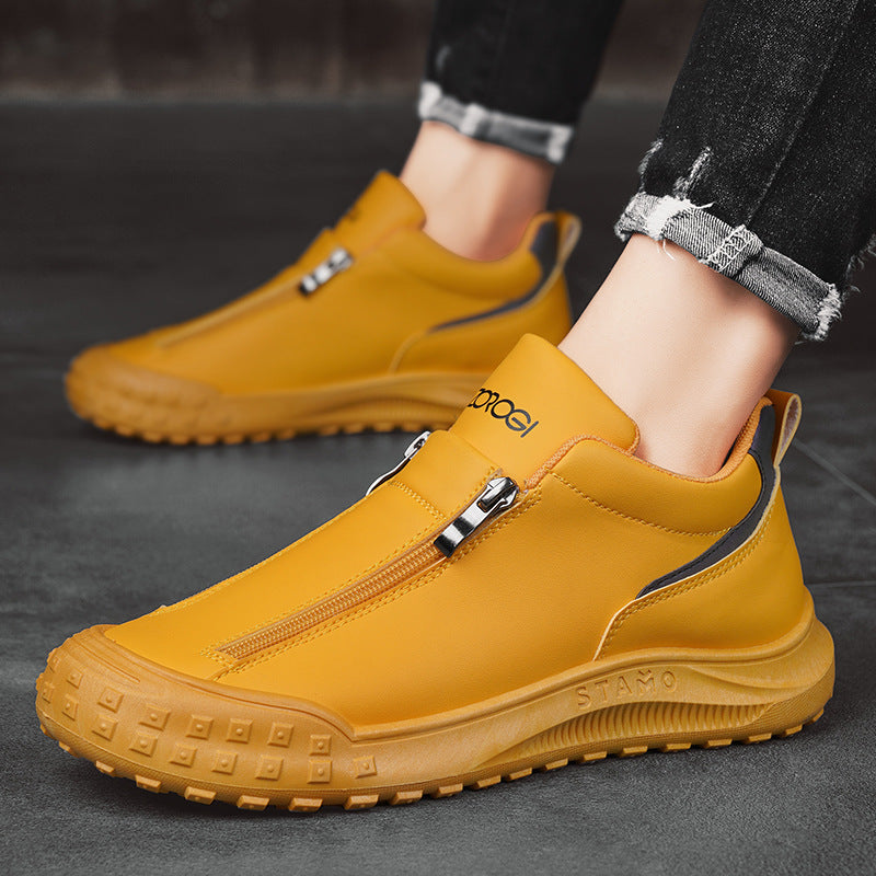 Men's sports and casual shoe