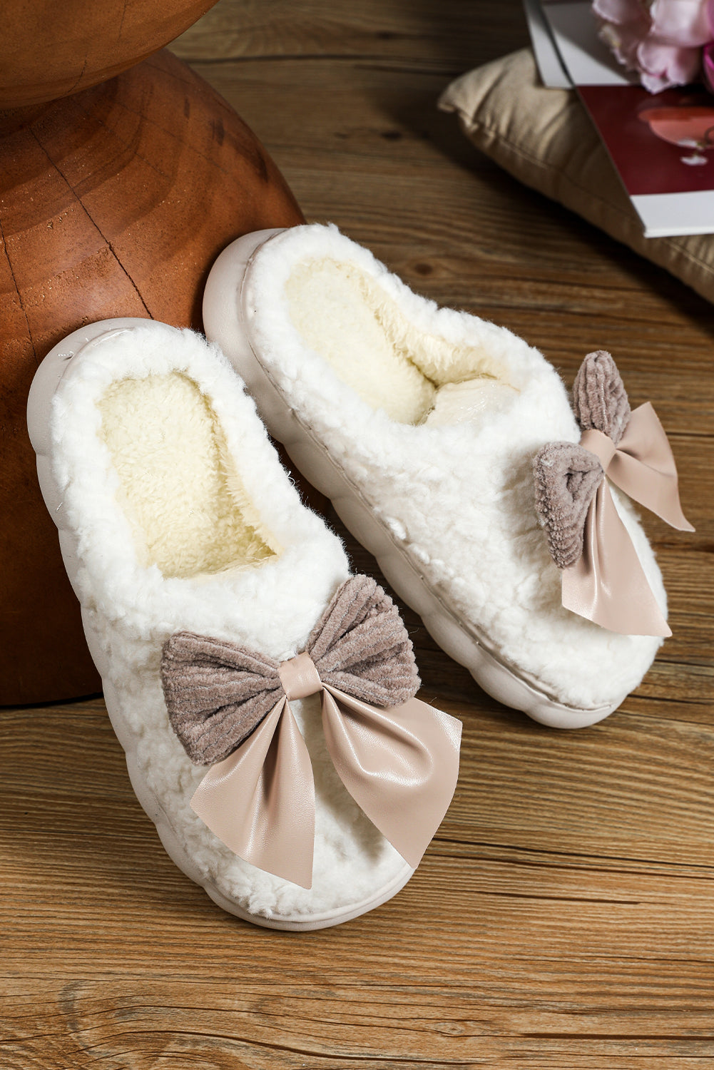 White Contrast Bowknot Plush Winter Slippers