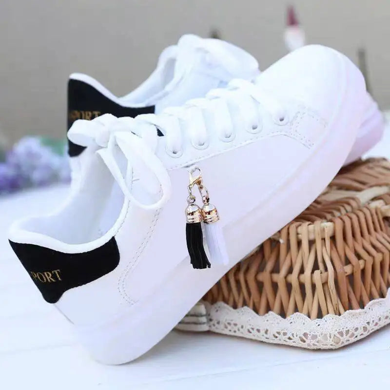 Ladies casual sports sneakers