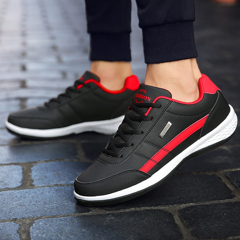 Mens light sports shoe
