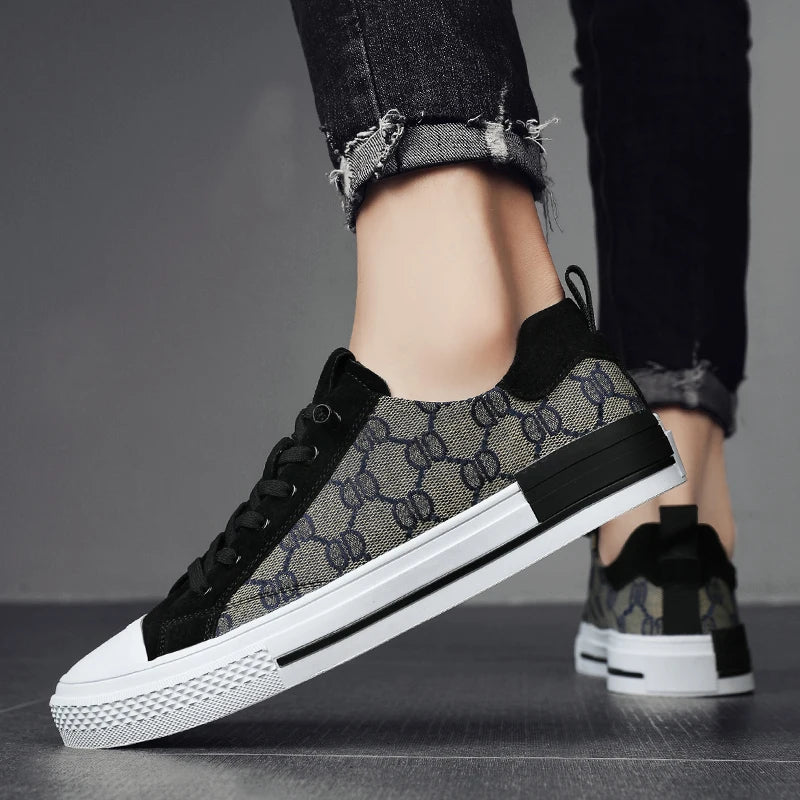 Leisure canvas shoes