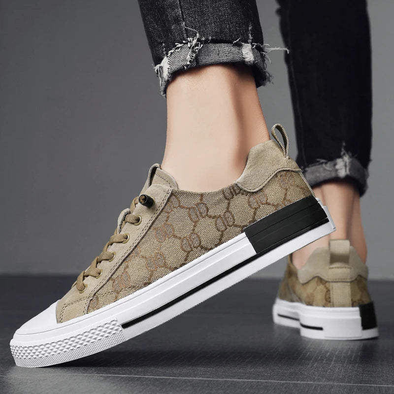 Leisure canvas shoes