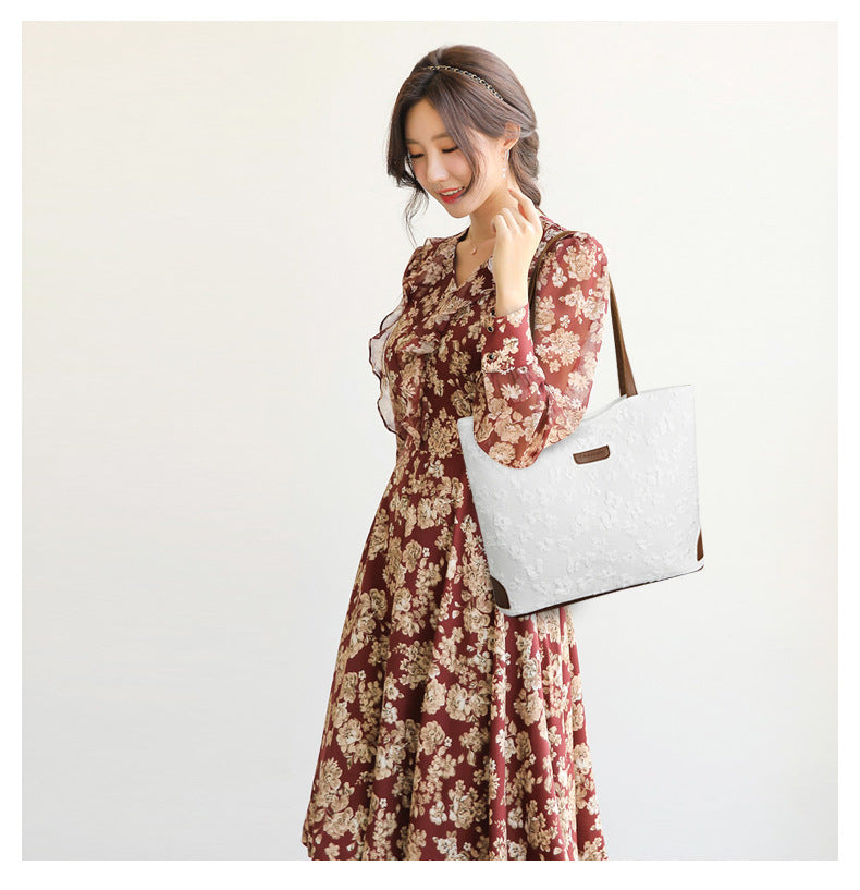 Large-Capacity Tote bag