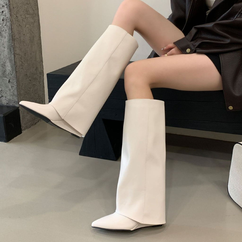 Elegant Flat Mid-Heel Boot