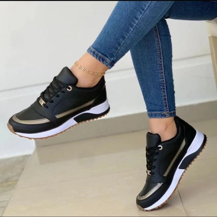 Color blocked casual sneakers