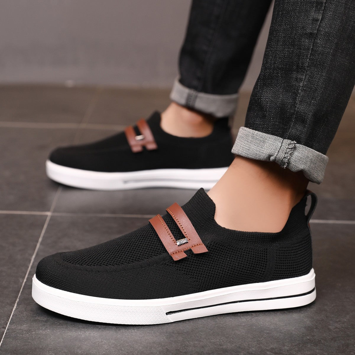 Soft elastic mesh mens shoes