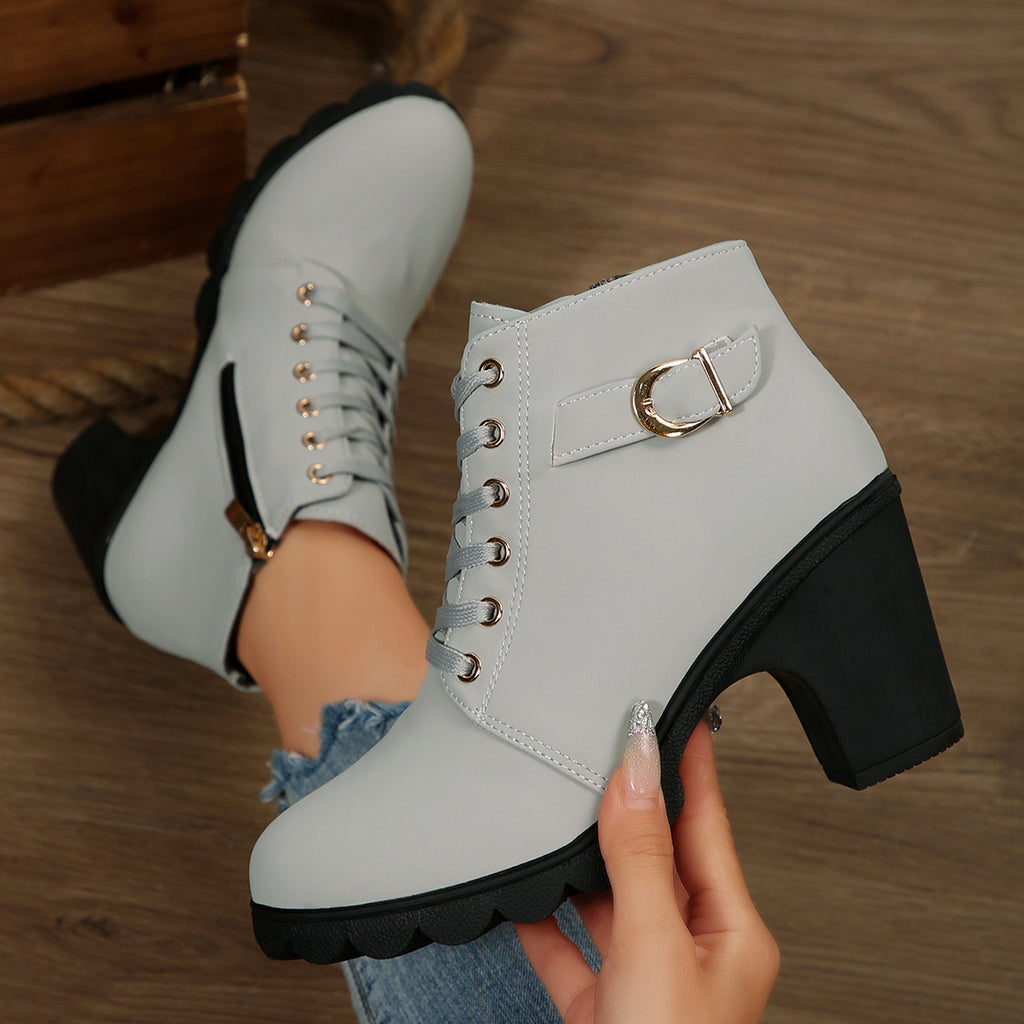 Ladies chunky heel boot